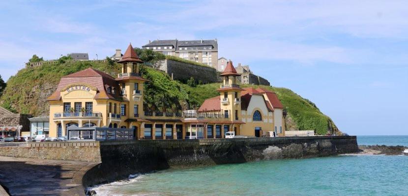 Charmant Logement T2 A 2 Pas De La Mer Granville Exterior photo